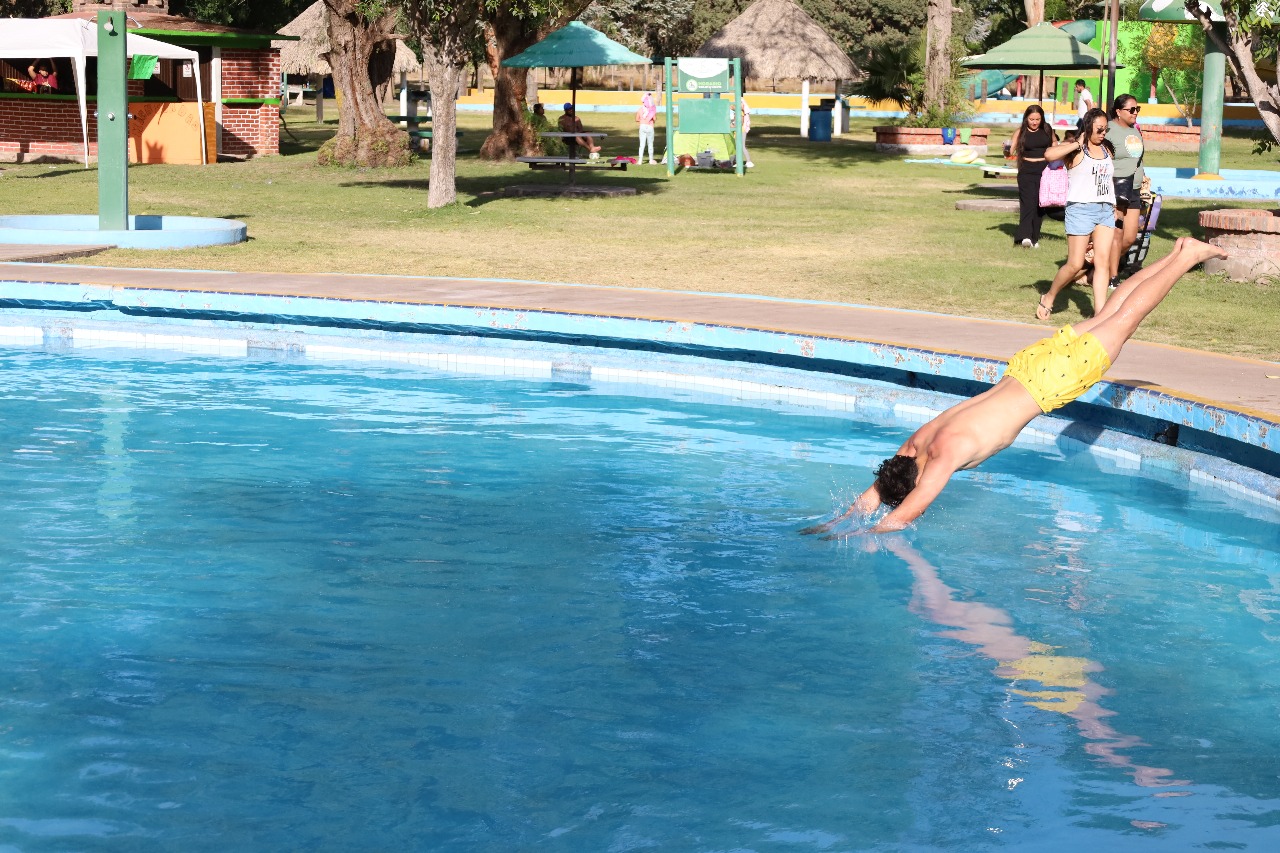 Alberca principal del Balneario Gogorrón